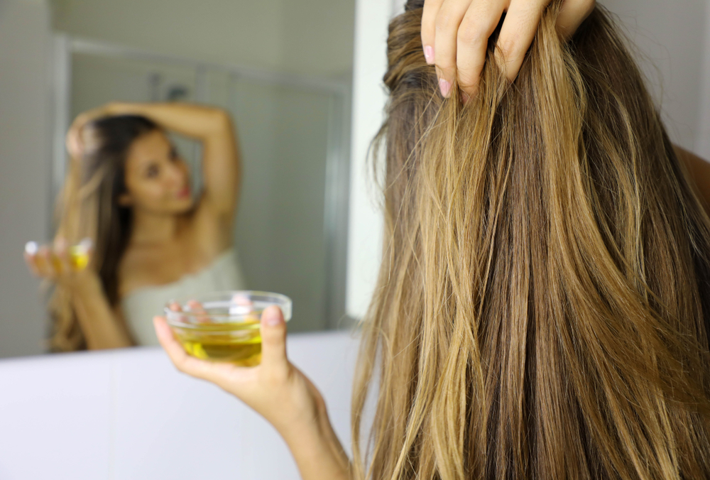 Coconut oil conditioning treatment for your hair